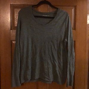 Eddie Bauer vneck top!